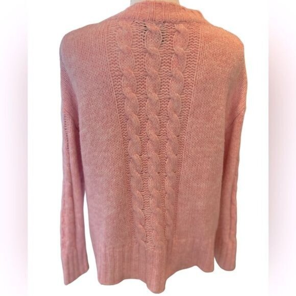 Cliche cardigan sweater size large pink with flowers embroidered over buttons - Picture 2 of 15